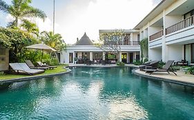 Villa Diana Bali 16 Bedrooms