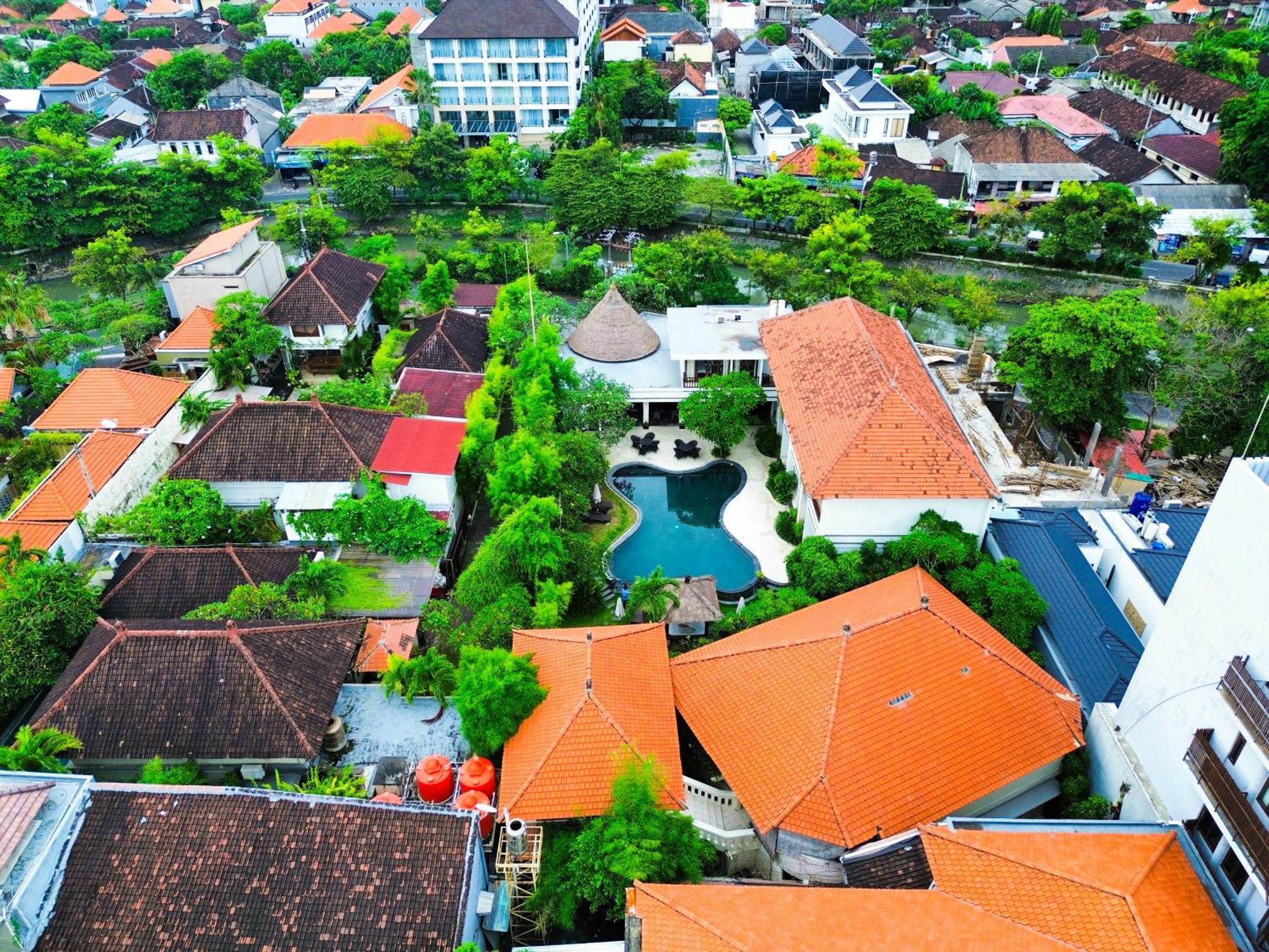 Villa Diana Bali 16 Bedrooms Seminyak  Exterior photo