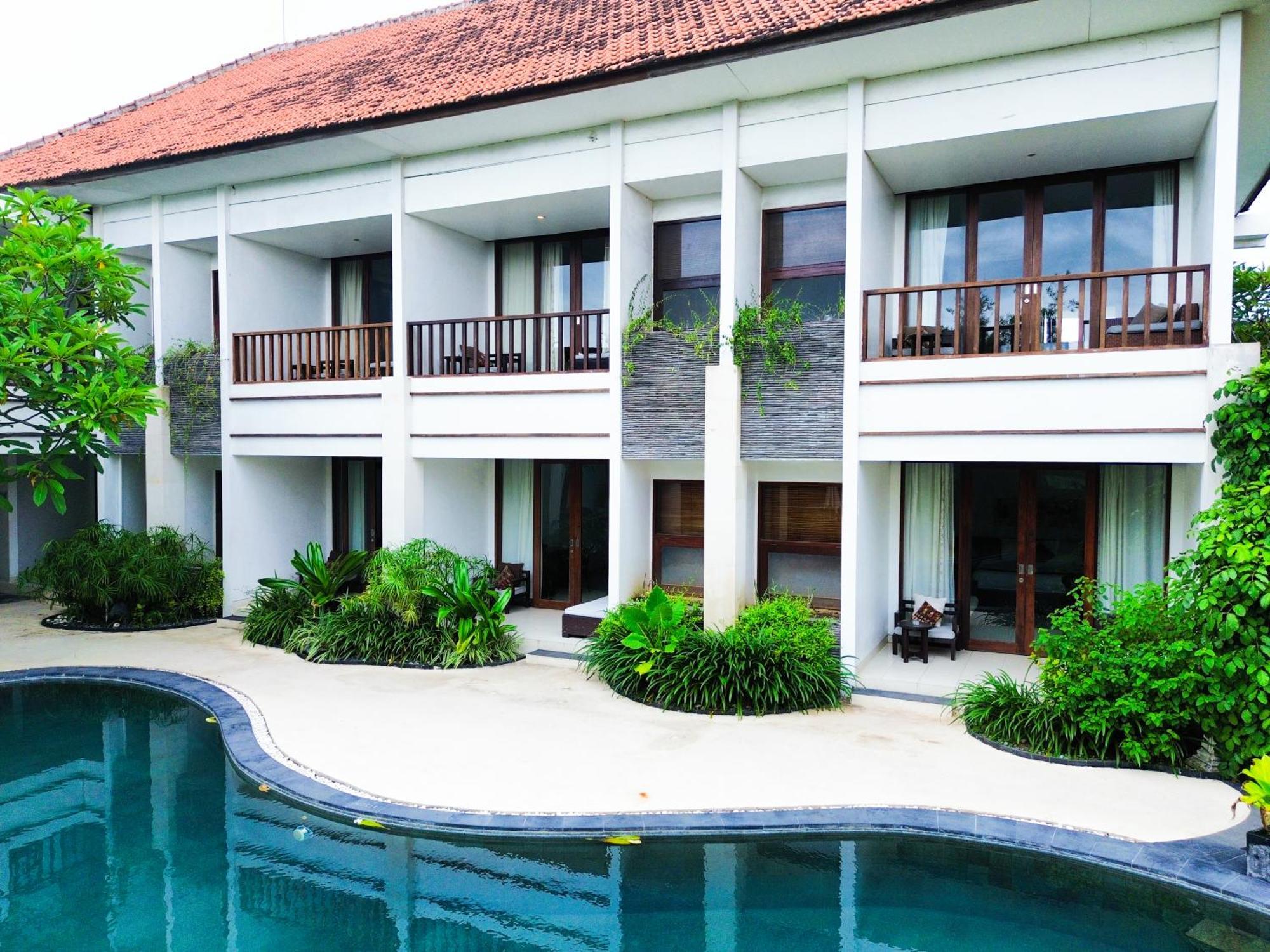 Villa Diana Bali 16 Bedrooms Seminyak  Exterior photo