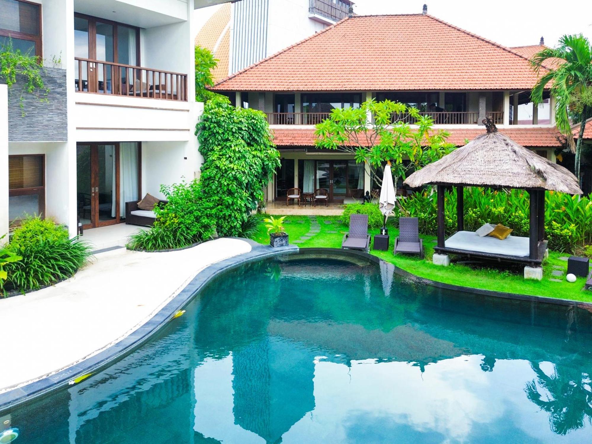 Villa Diana Bali 16 Bedrooms Seminyak  Exterior photo