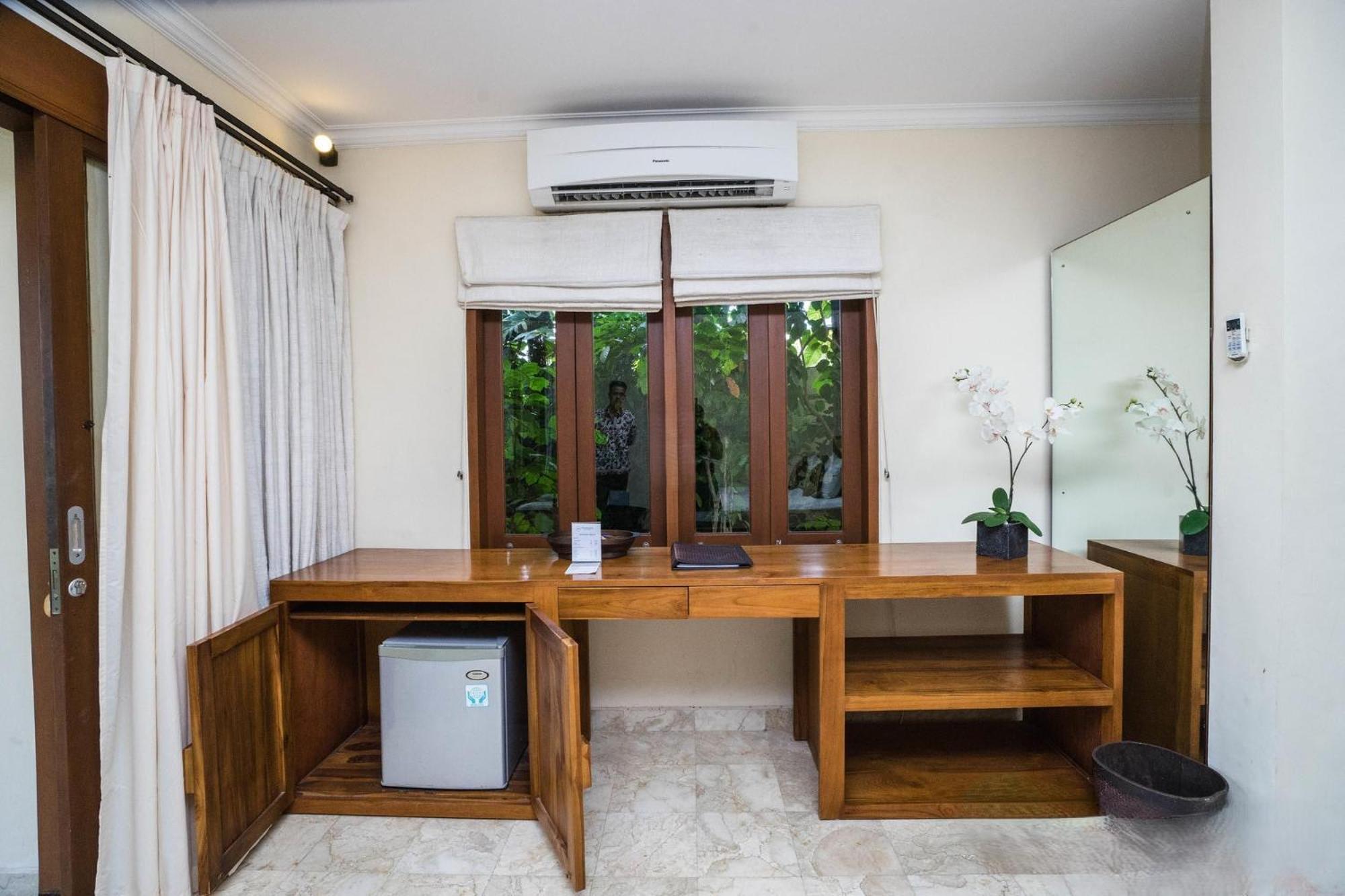 Villa Diana Bali 16 Bedrooms Seminyak  Exterior photo