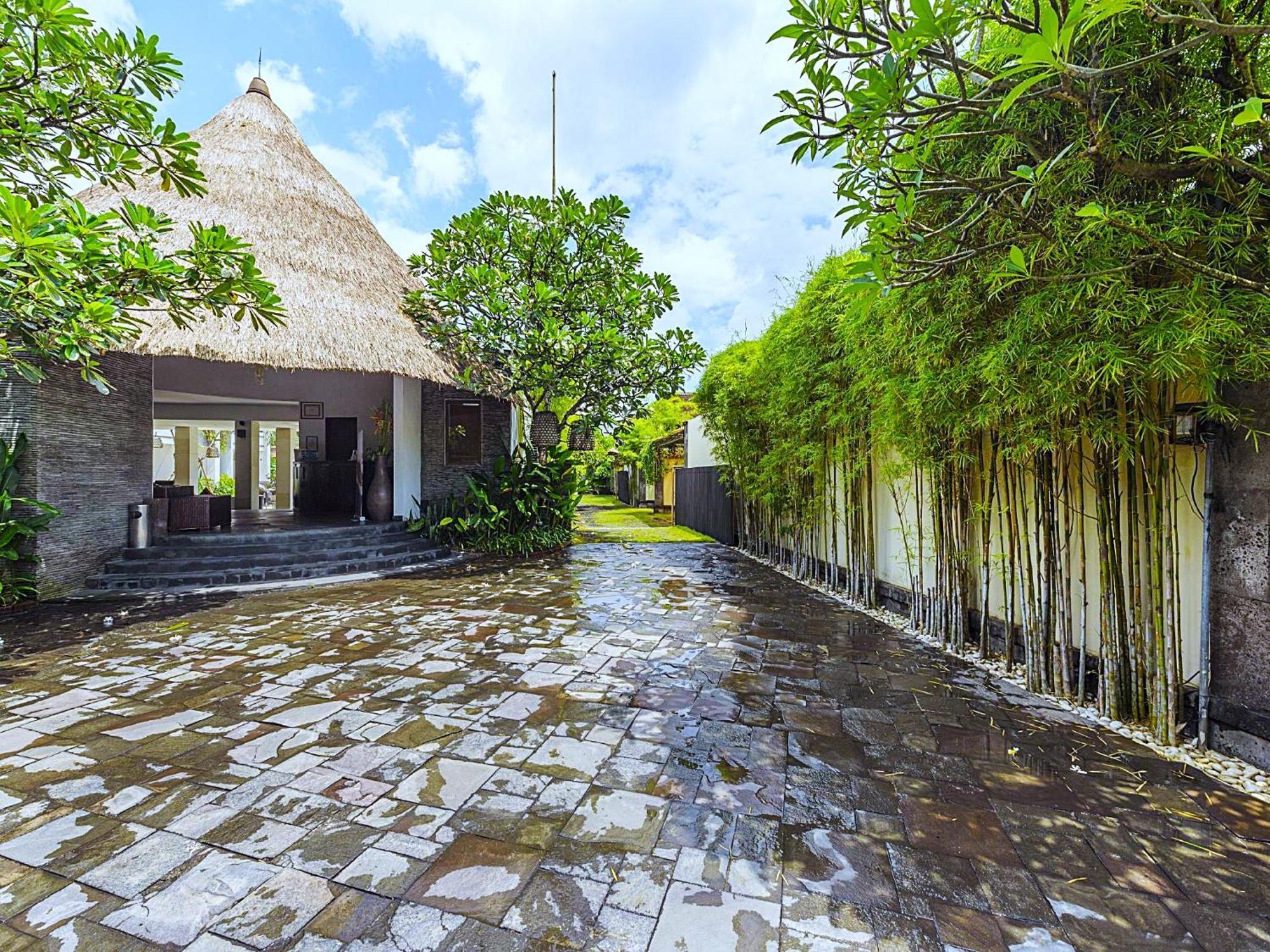 Villa Diana Bali 16 Bedrooms Seminyak  Exterior photo