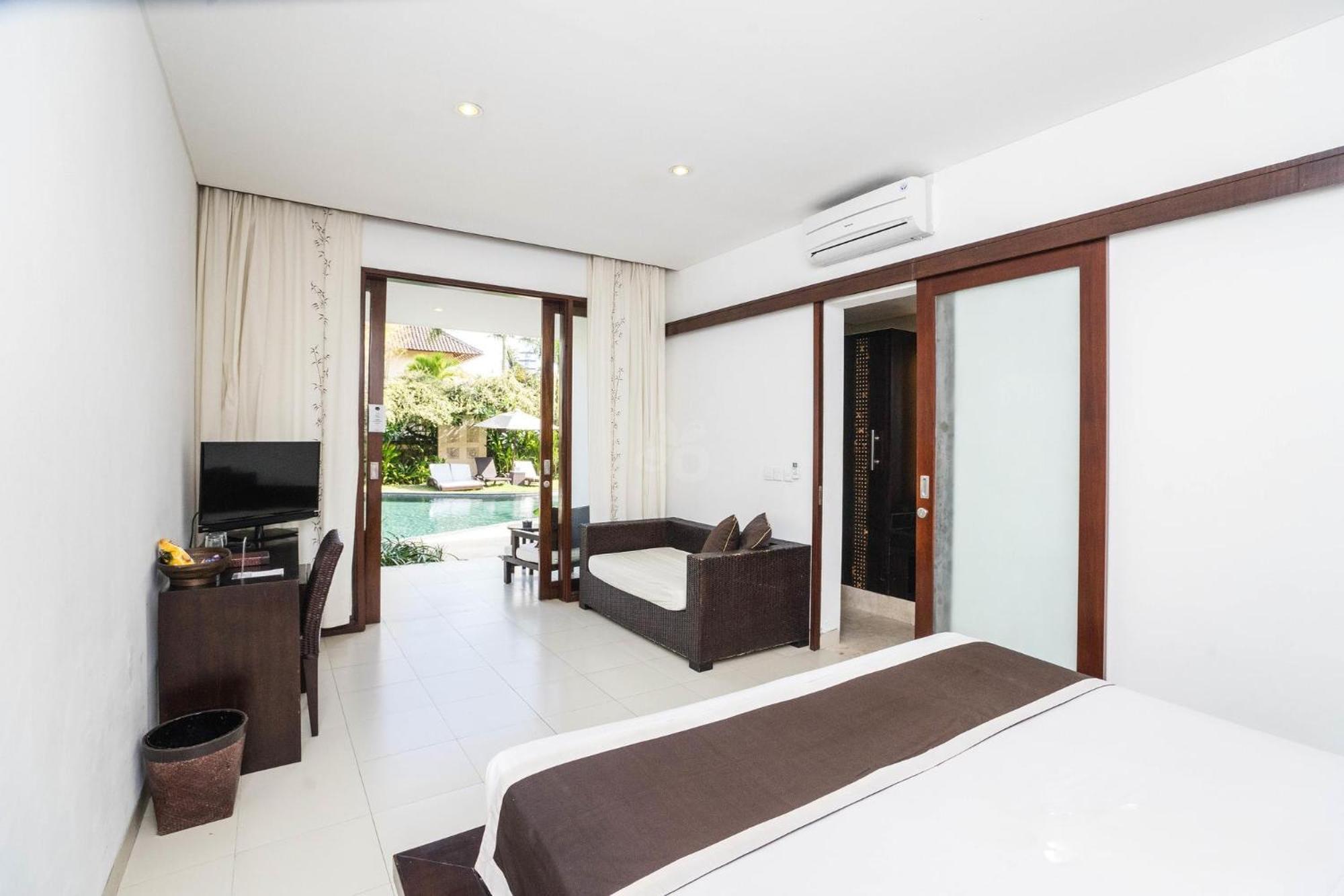 Villa Diana Bali 16 Bedrooms Seminyak  Exterior photo