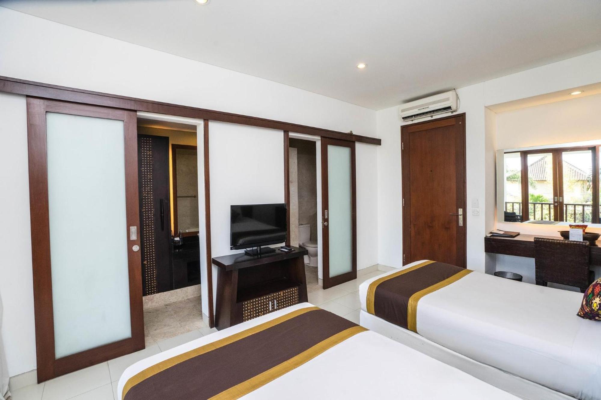 Villa Diana Bali 16 Bedrooms Seminyak  Exterior photo