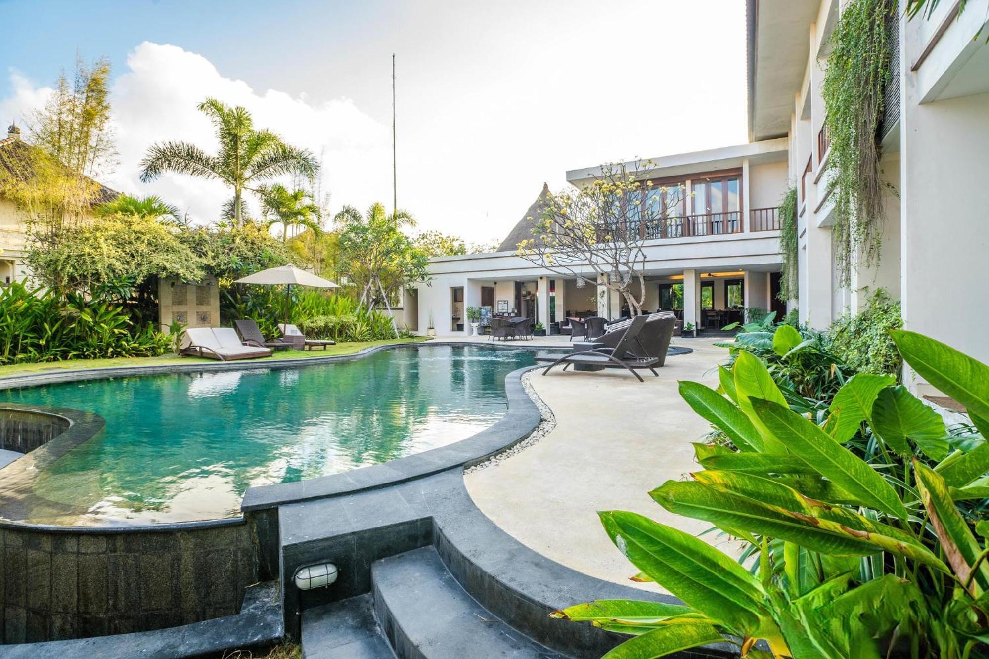 Villa Diana Bali 16 Bedrooms Seminyak  Exterior photo