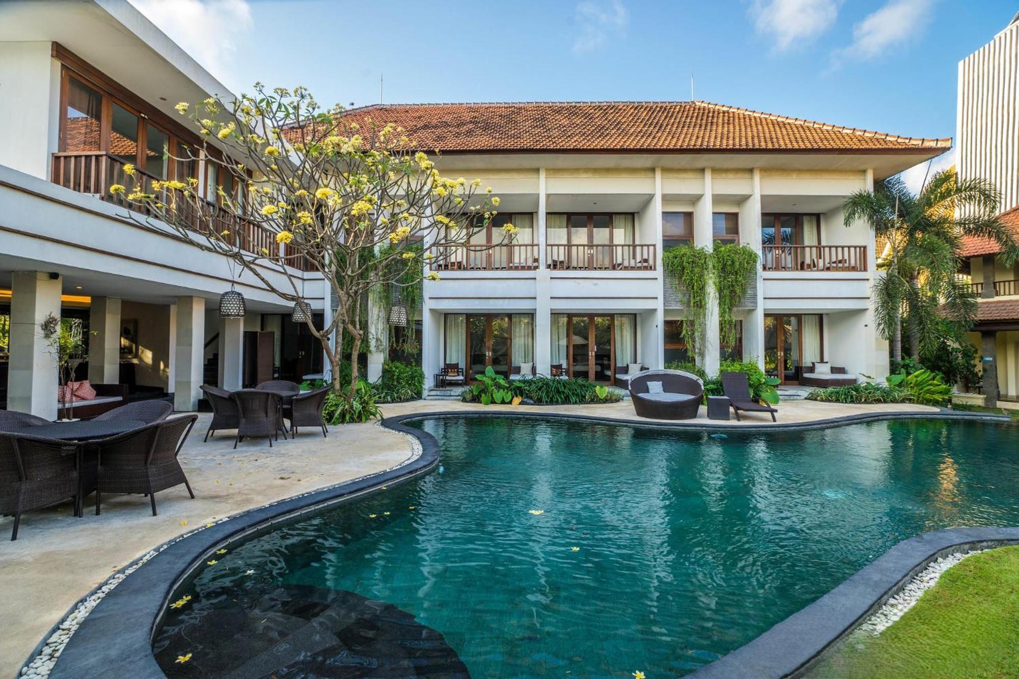 Villa Diana Bali 16 Bedrooms Seminyak  Exterior photo