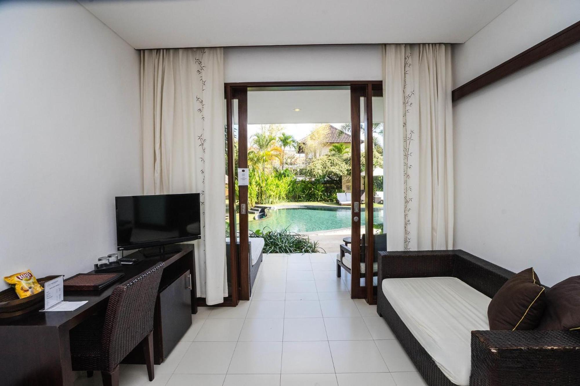 Villa Diana Bali 16 Bedrooms Seminyak  Exterior photo