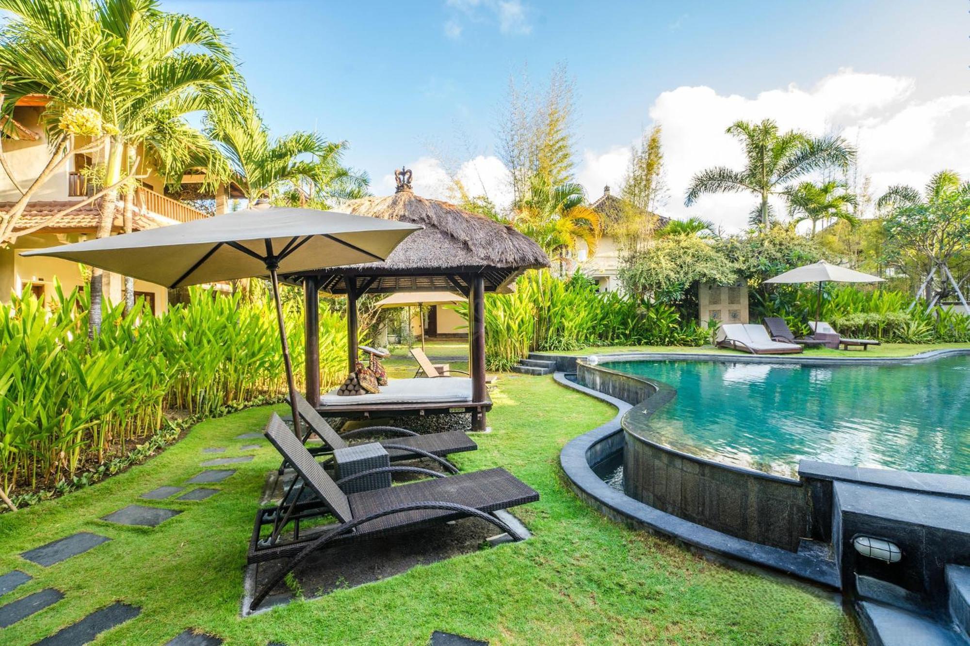 Villa Diana Bali 16 Bedrooms Seminyak  Exterior photo