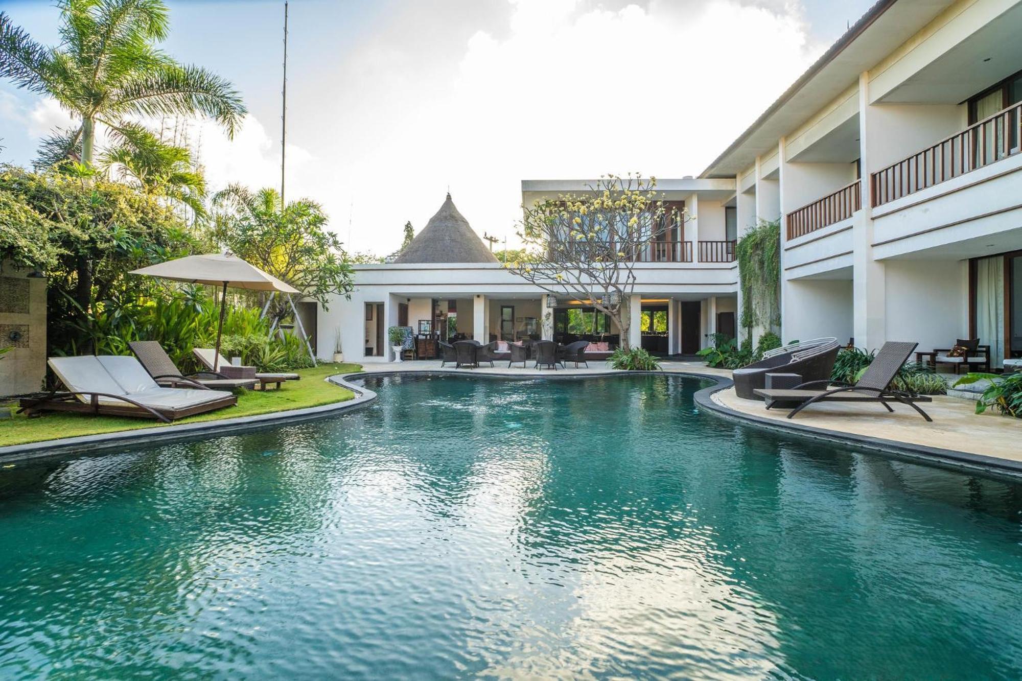 Villa Diana Bali 16 Bedrooms Seminyak  Exterior photo