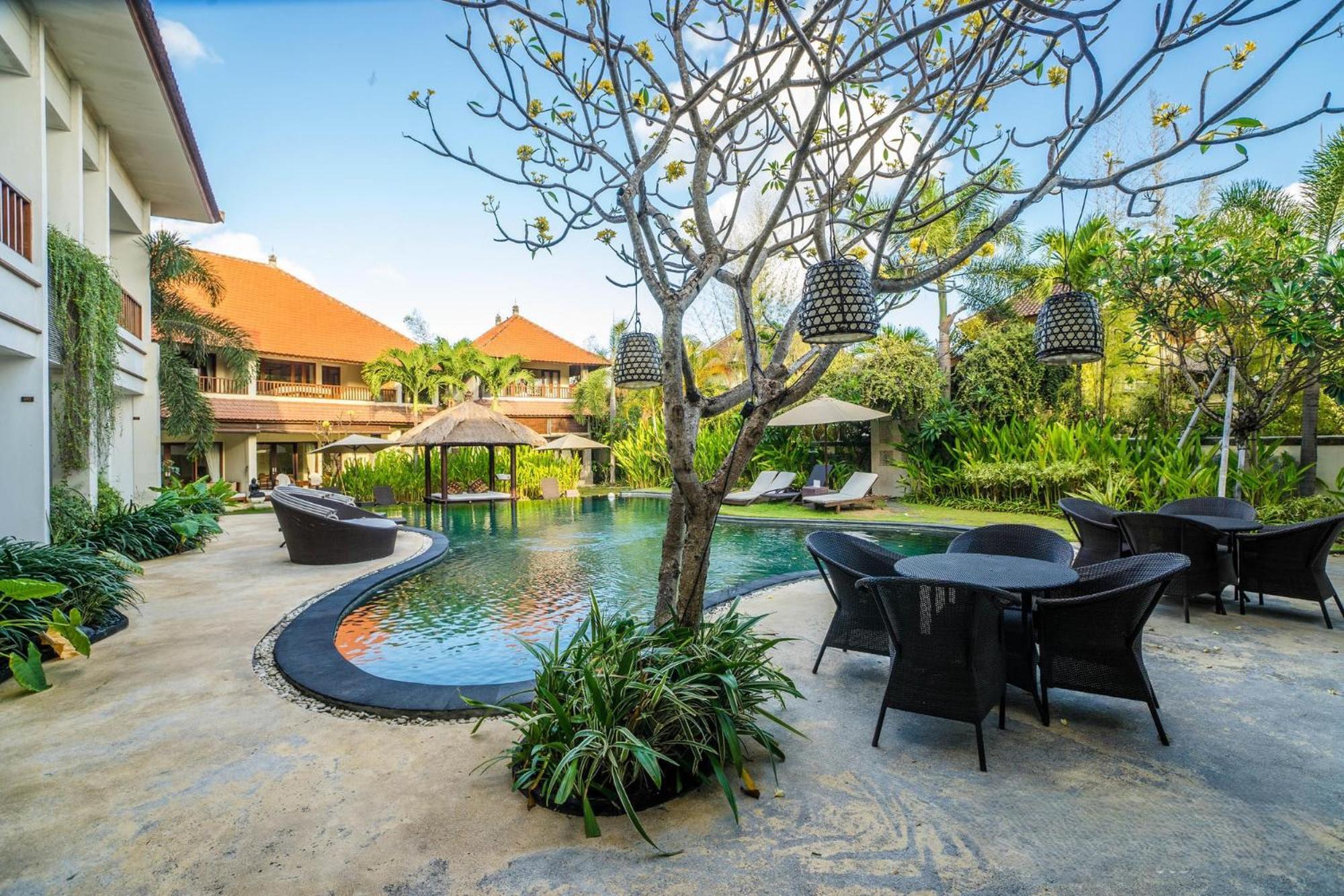 Villa Diana Bali 16 Bedrooms Seminyak  Exterior photo